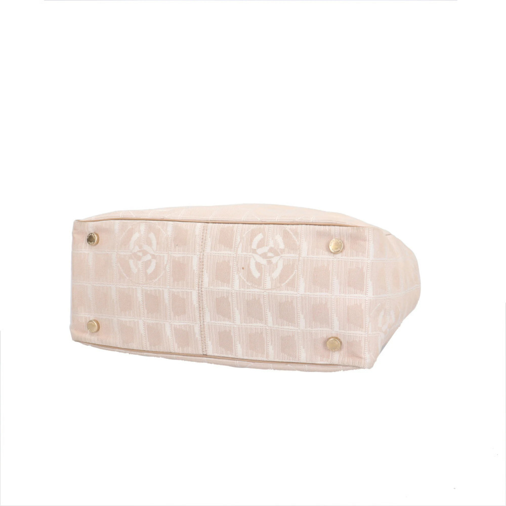 CHANEL Cream Tote Bag - Picture 5 of 8